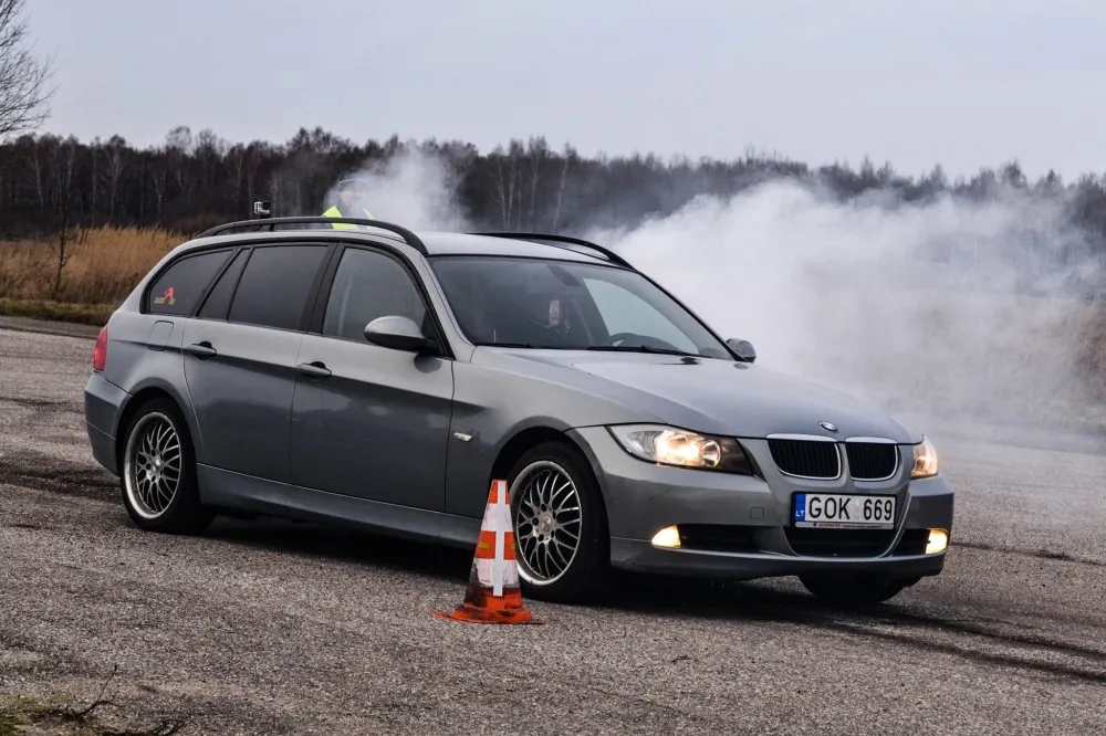 Club de automovilismo «LADASPORT»