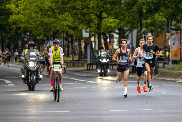 Adidas Runners City Night 2025