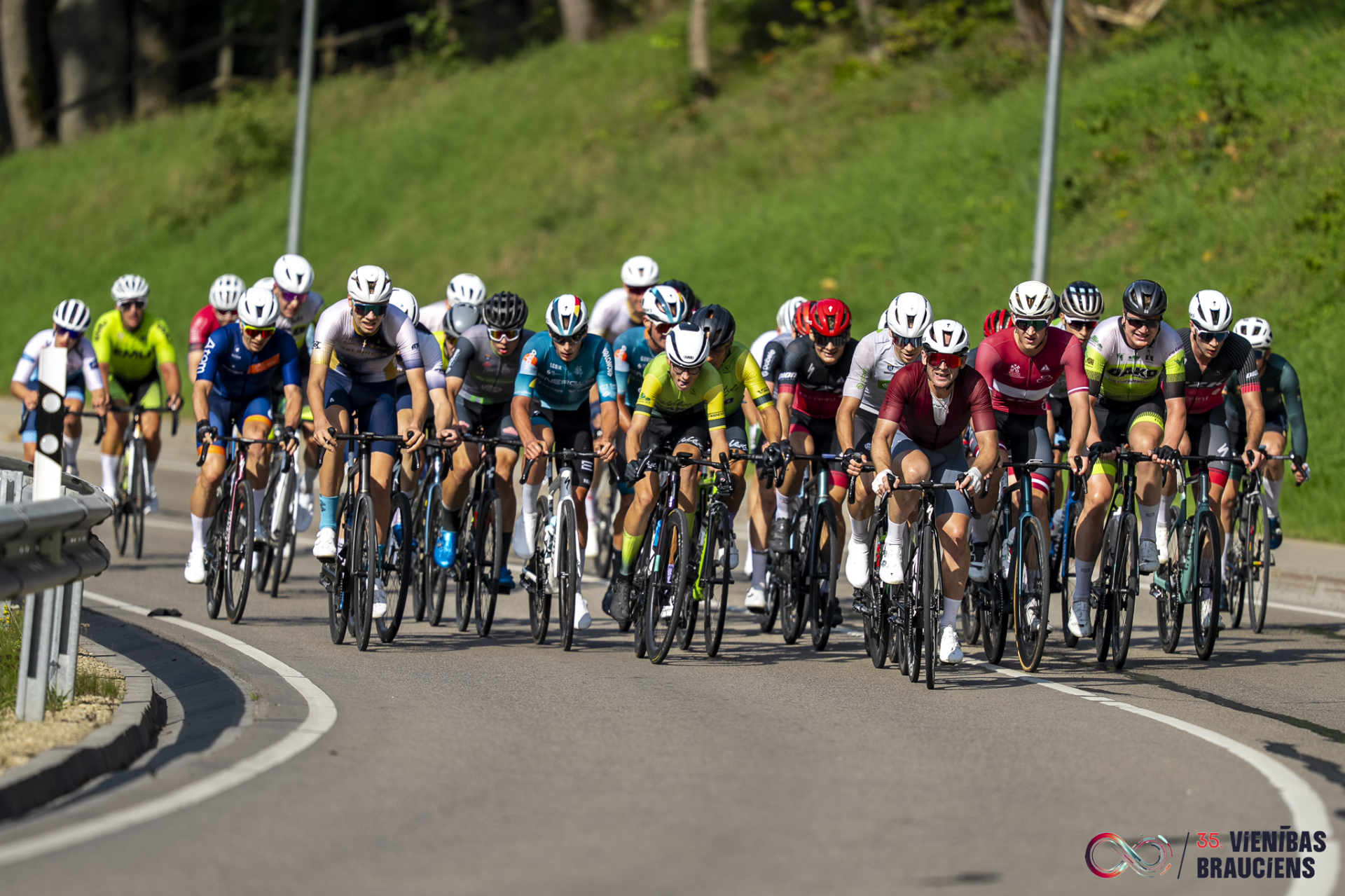 Latvian Cyclists Unity Ride