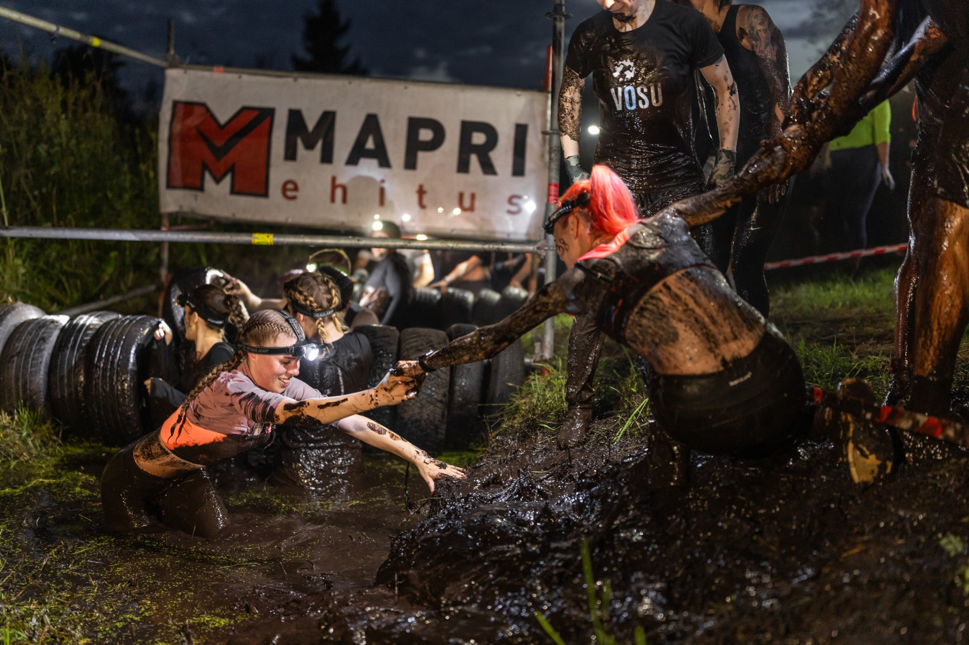 Гонка героев с препятствиями в Ляхте