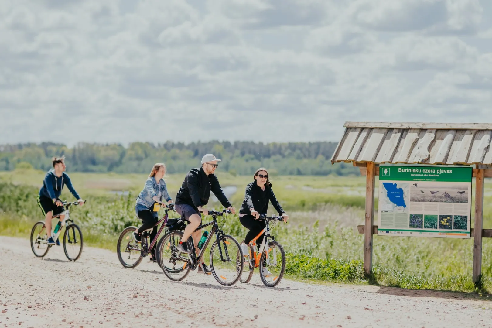 Rattasõit „Ümber Burtnieksi järve“