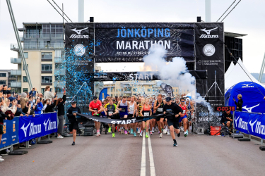 Jenšēpingas maratons un pusmaratons
