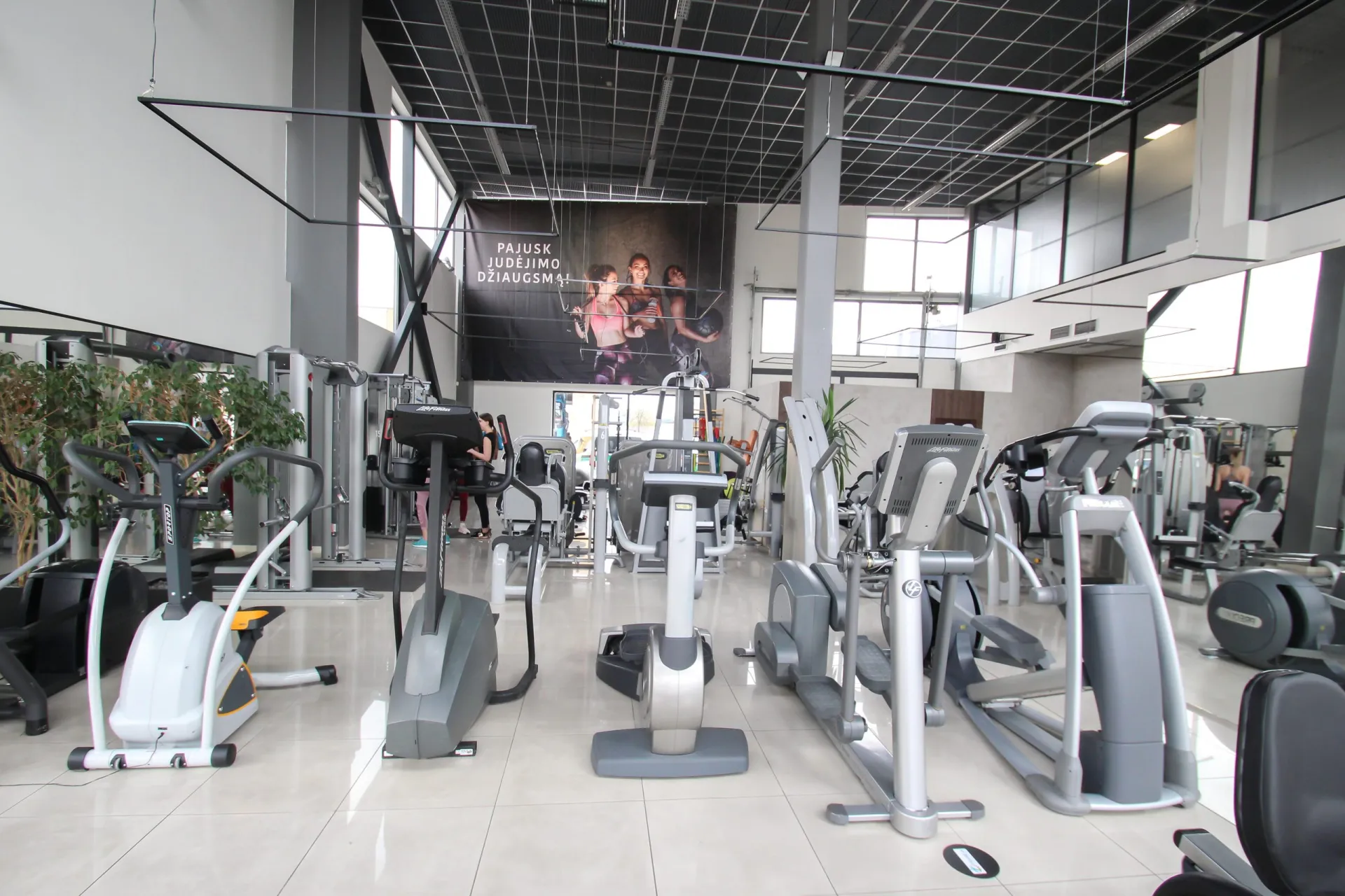 Figurėja sieviešu sporta klubs