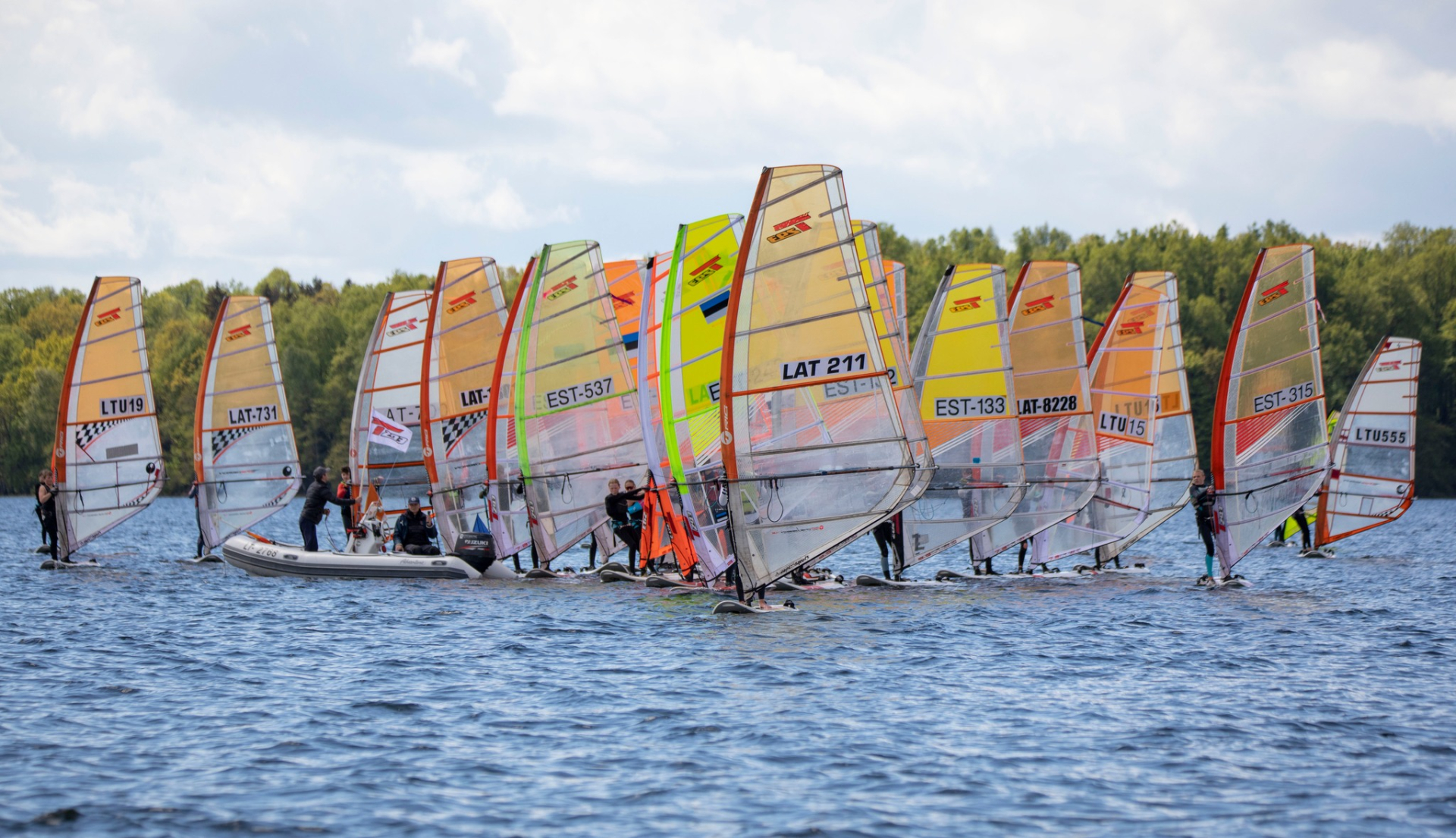Platelių Burlentės Windsurfing Center