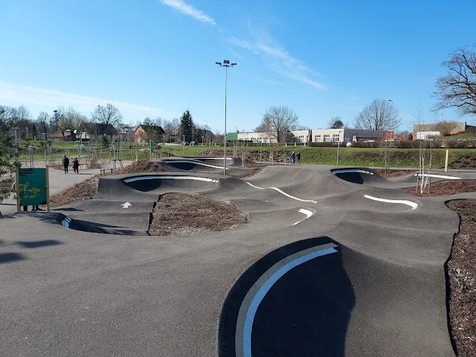 Aire de jeu et de skate de la rue Smilšu à Valmiera