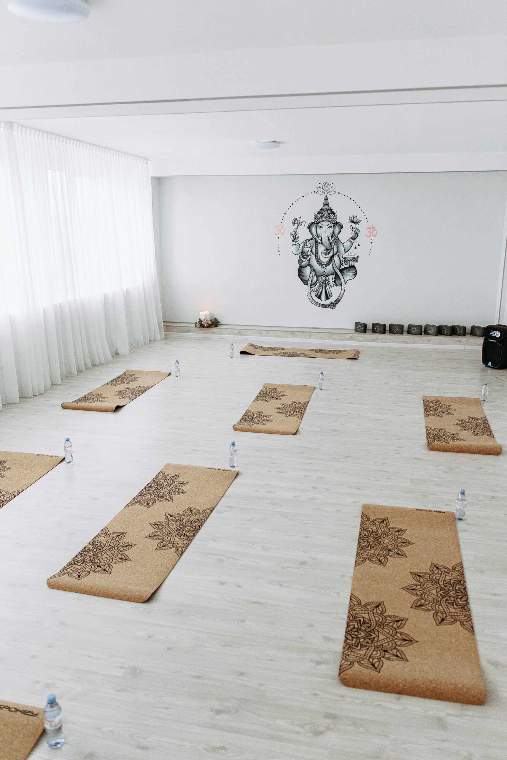 live.love.Yoga Yoga Studio