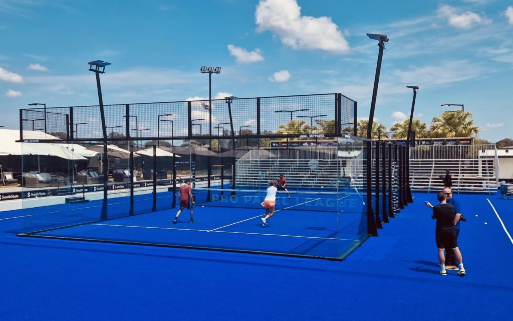 Sky Padel Club Vilniuses