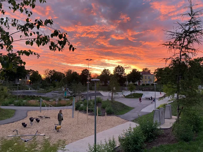 Aire de jeu et de skate de la rue Smilšu à Valmiera