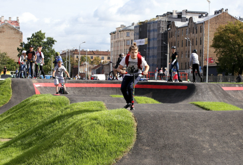Centra Sports Quarter Skatepark