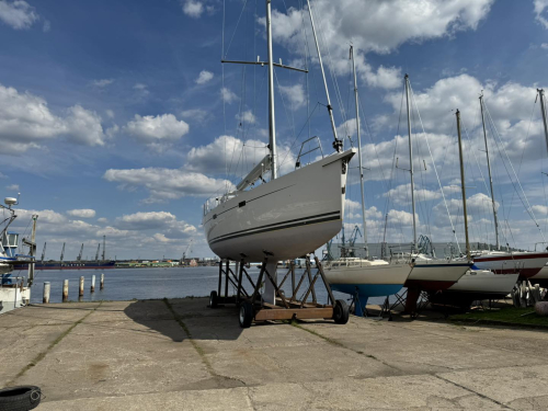 Arjahtu.lv Yacht Rental