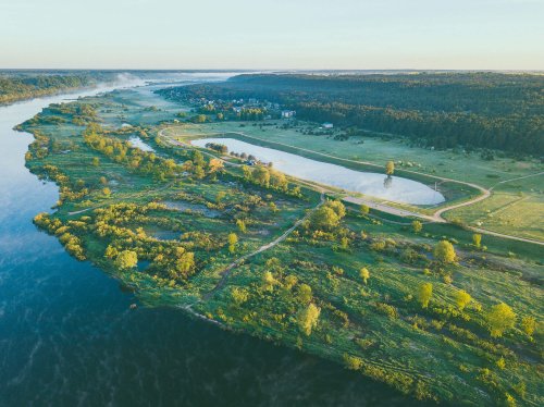 Kulautuva Quarry Beach