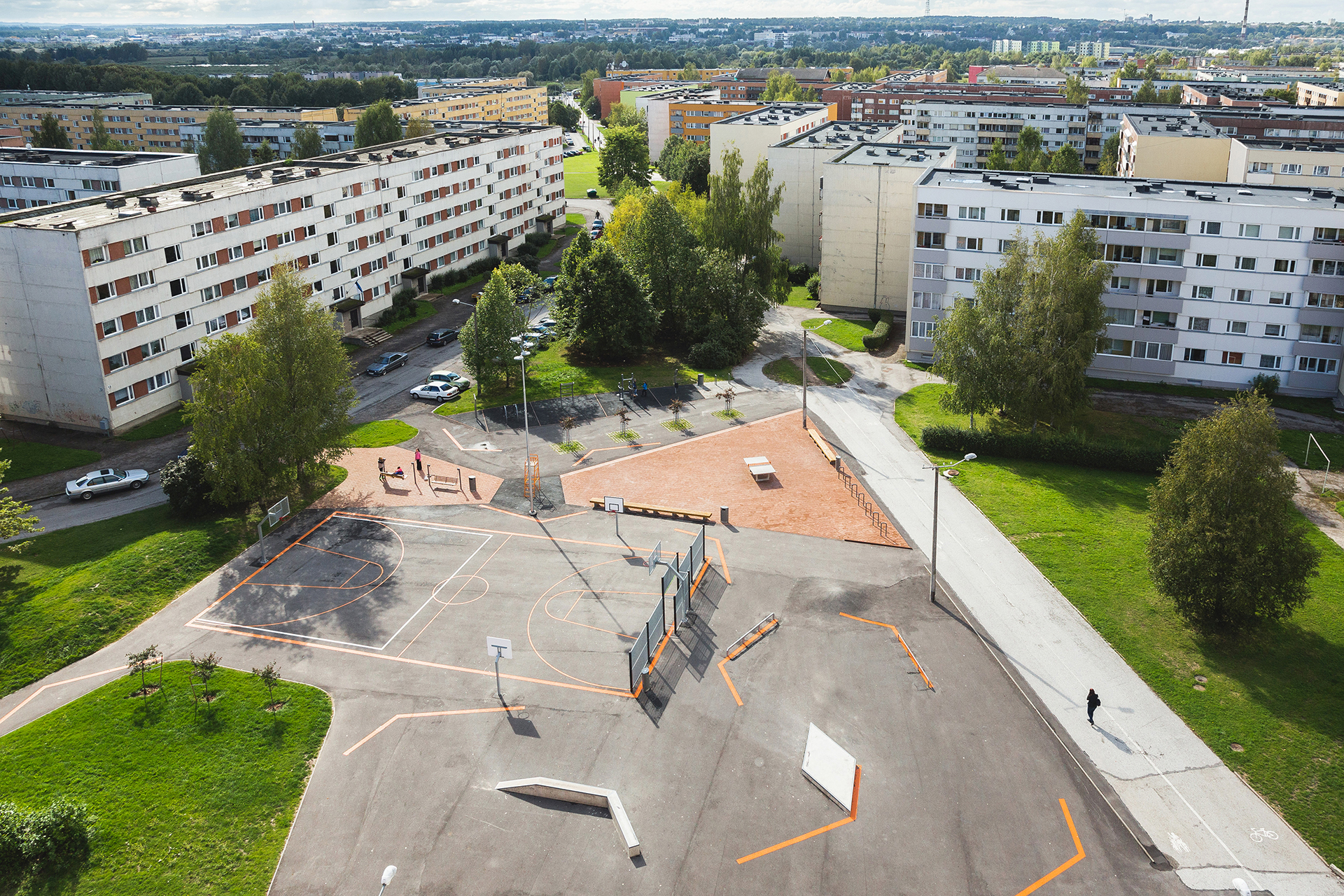 Annelinn Square