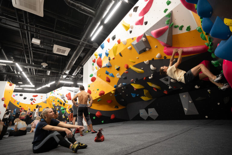 Ronimisministeerium T1 Climbing Hall