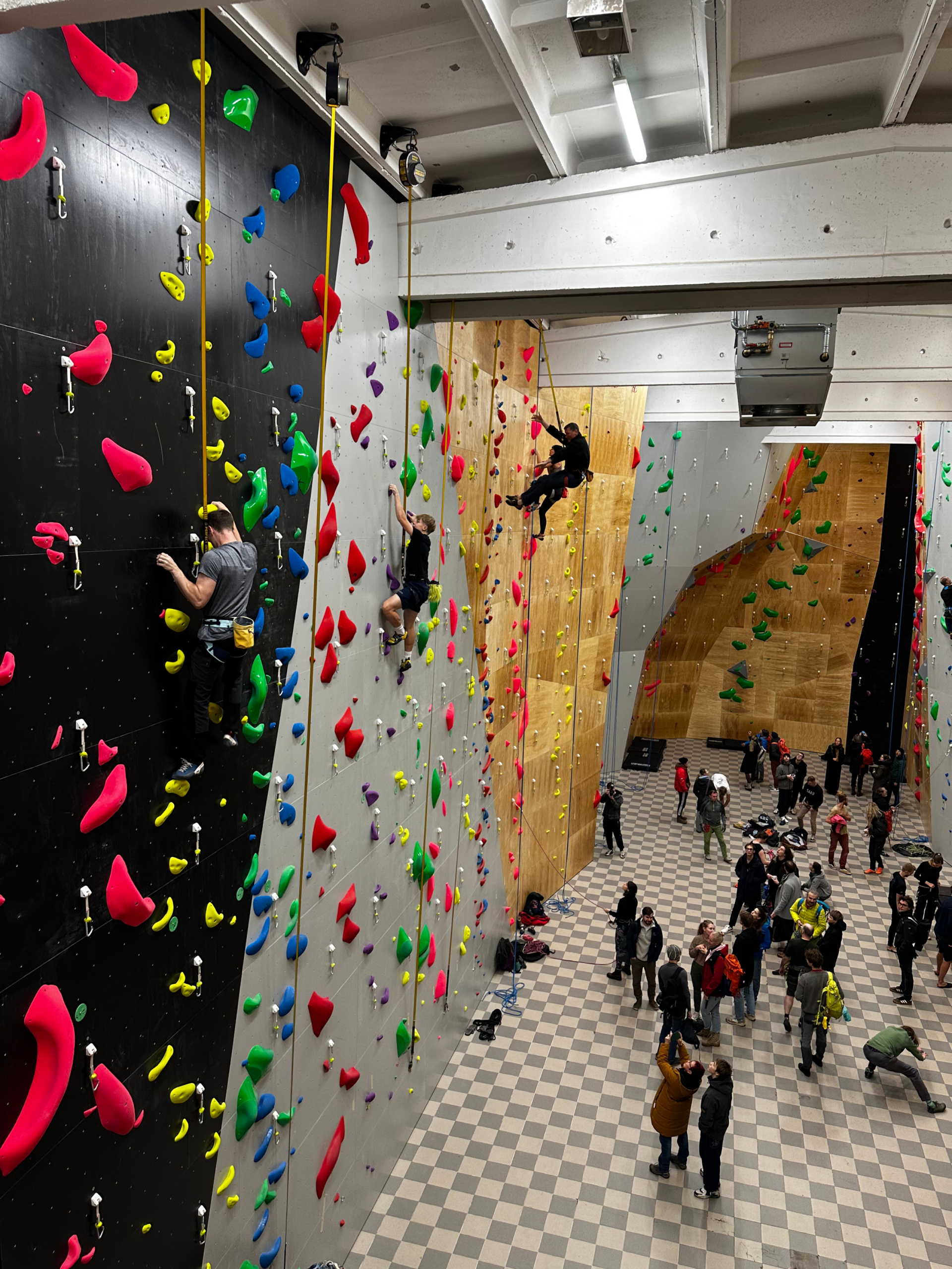 Ronimisministeerium T1 Climbing Hall