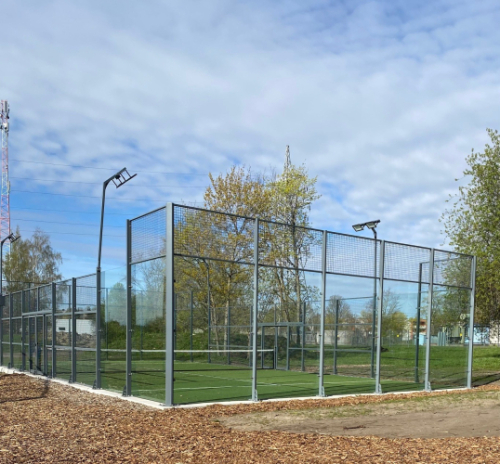 Campi da padel di Saku nel parco sportivo